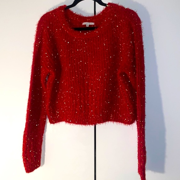 Ivory rose Sweaters - Ivory rose (EUC) fuzzy red and gold crop sweater for women. Size M.